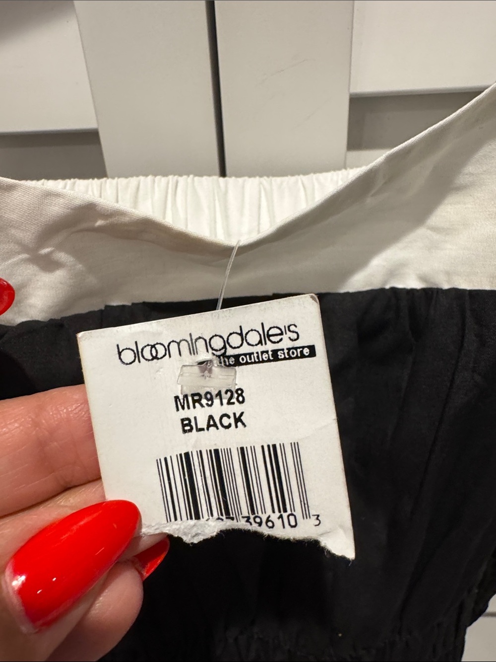 Moon River NWT Black smocked Midi Dress with White Trim & adjustable straps. - Picture 5 of 12